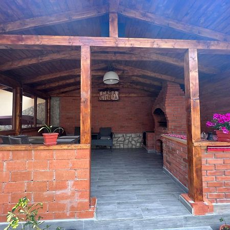 Călimăneşti Casa Flori酒店 外观 照片