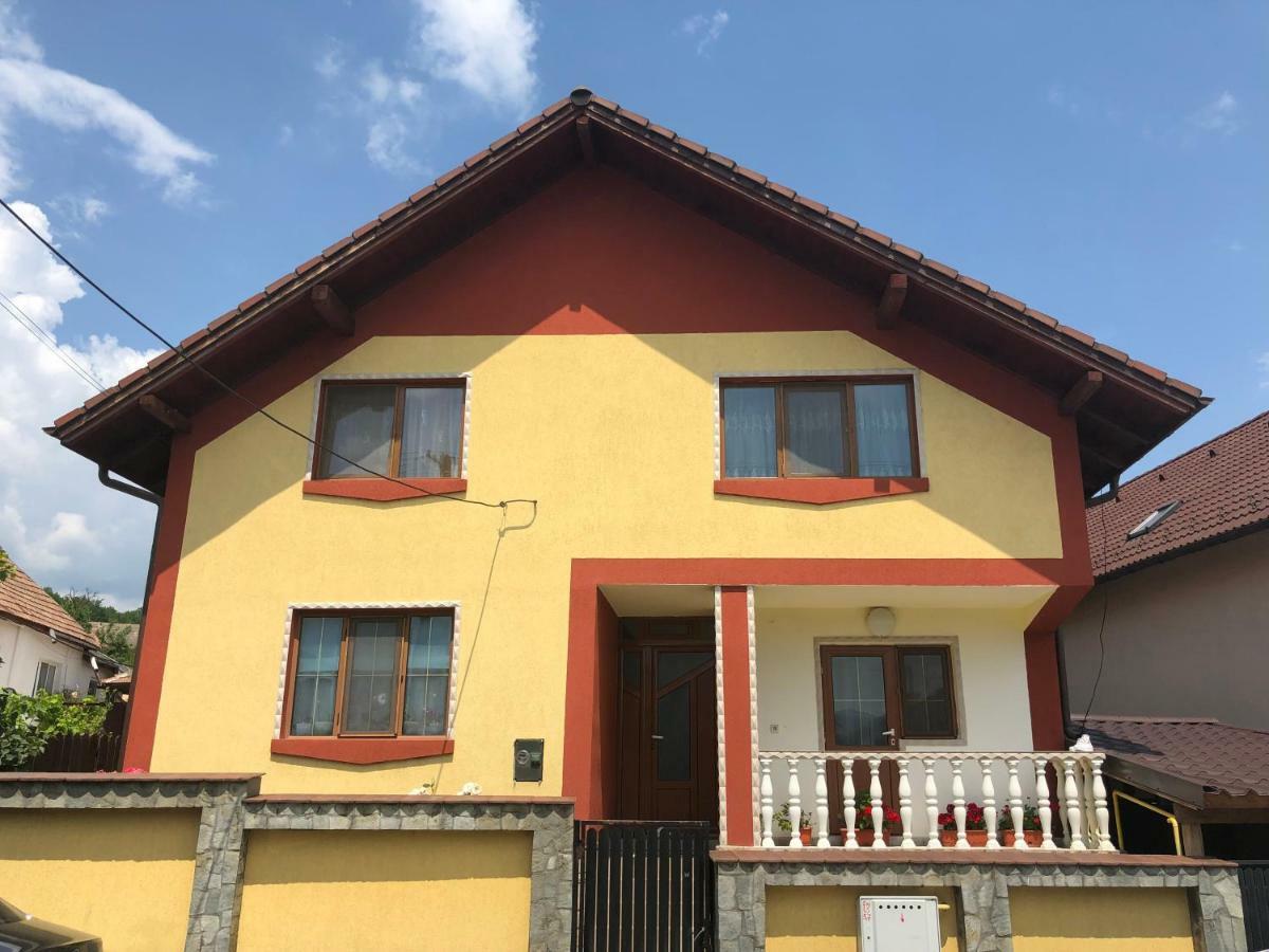Călimăneşti Casa Flori酒店 外观 照片