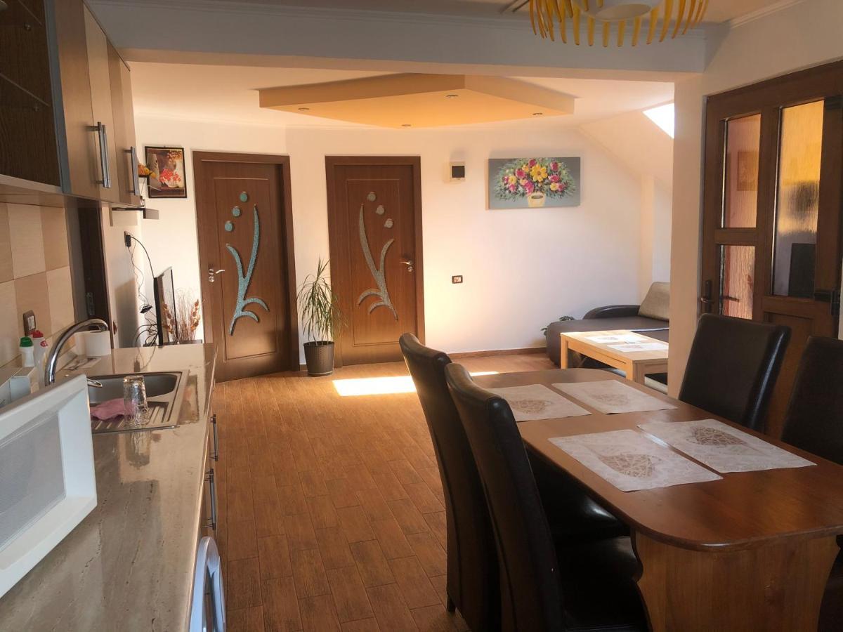 Călimăneşti Casa Flori酒店 外观 照片